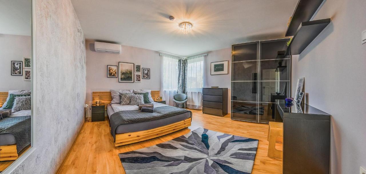 Appartamento Riverside Apartman**** Miskolc Esterno foto